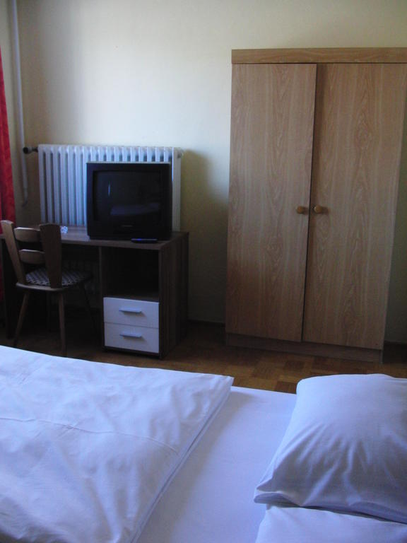 Hotel Angerer Vilseck Ruang foto