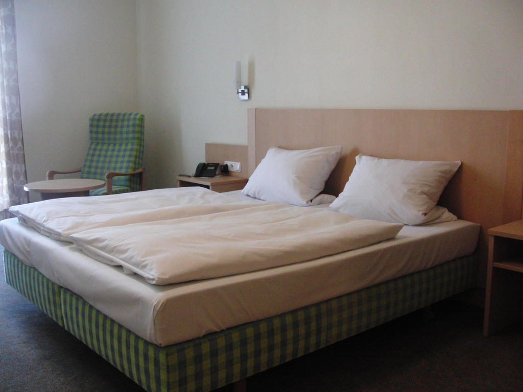 Hotel Angerer Vilseck Ruang foto